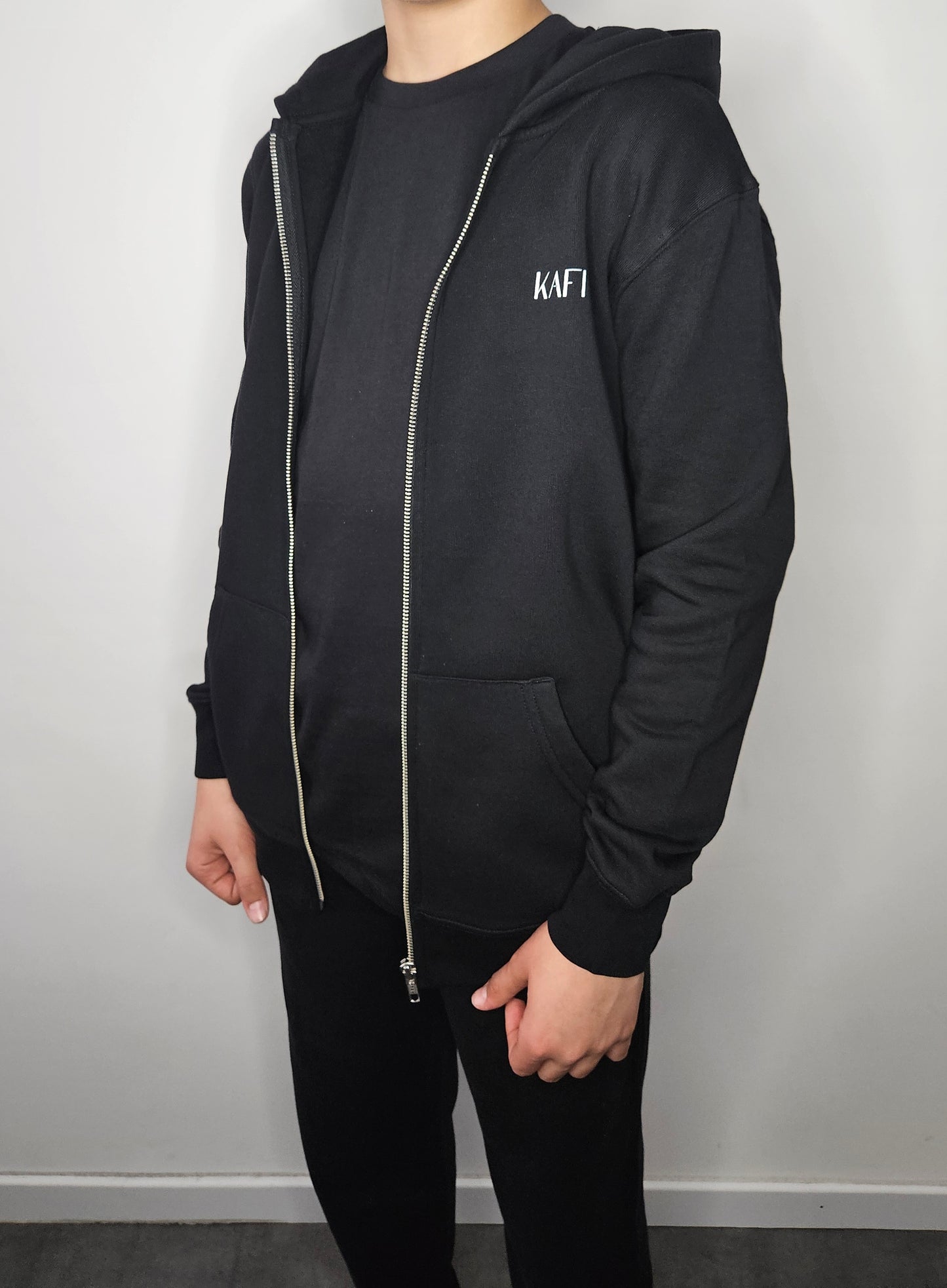 Sweat-shirt à capuche zippé enfant